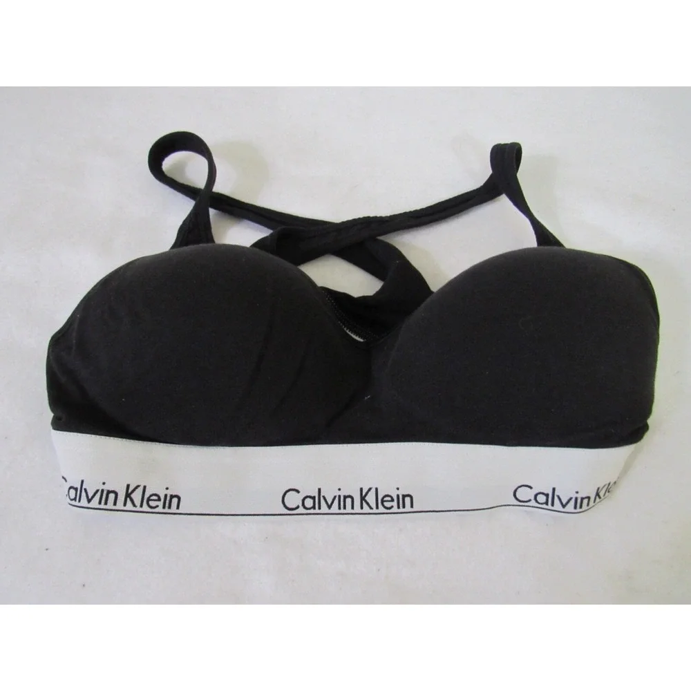 Calvin Klein Women's Impact Racerback Sports Bra In Black Size L